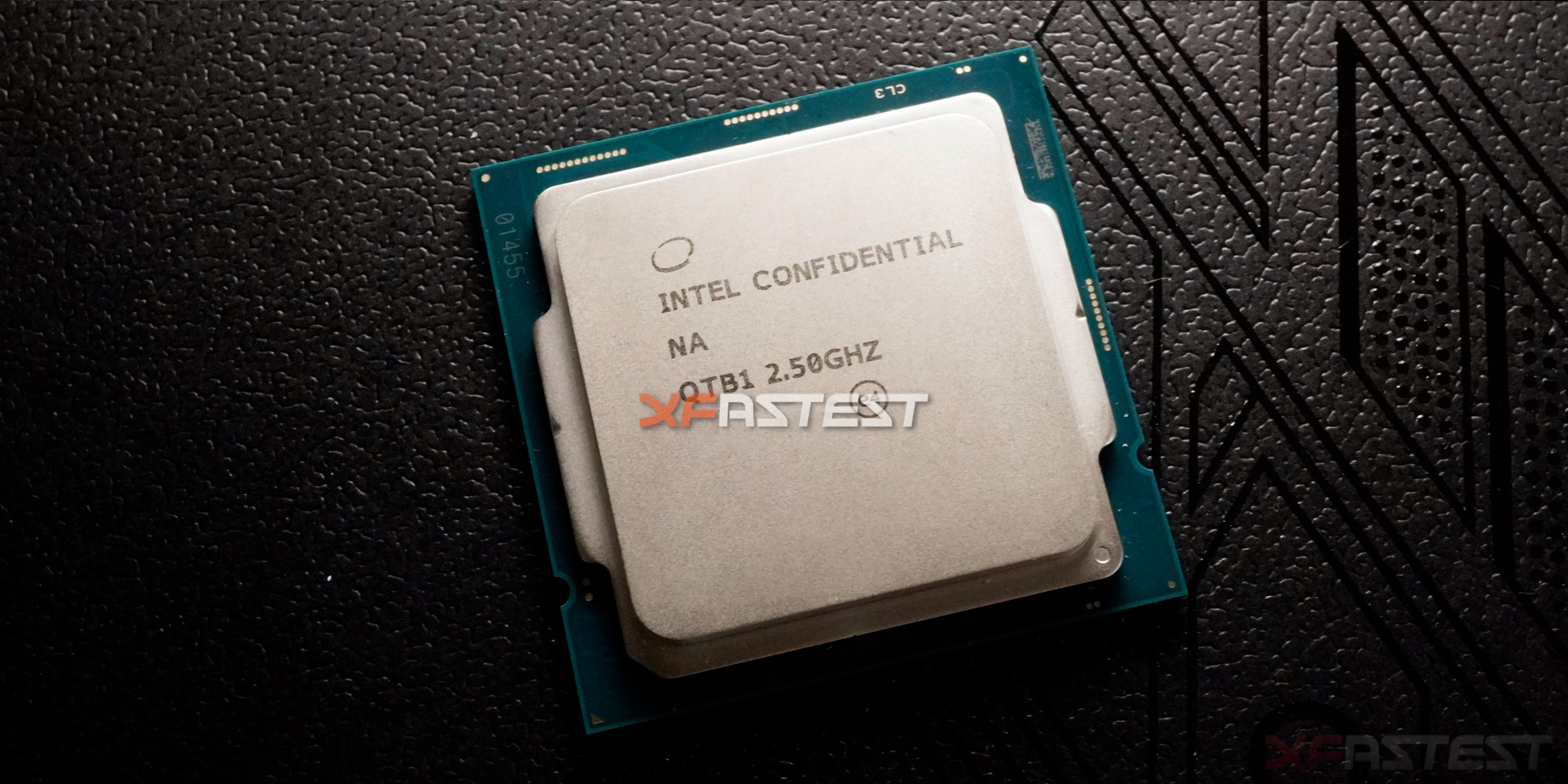 Media asset in full size related to 3dfxzone.it news item entitled as follows: Foto leaked del processore Intel Core di decima generazione Core i9-10900 | Image Name: news30461_Intel-Core i9-10900_1.jpg